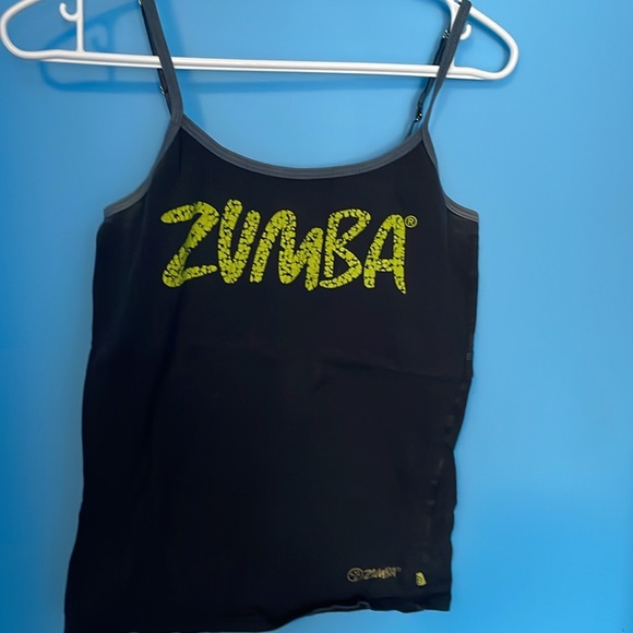 Lot of 8 Zumba tanks, all size medium - Picture 7 of 10